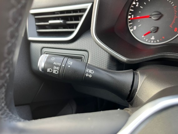 RENAULT Clio Clio VO Gris-018.jpg